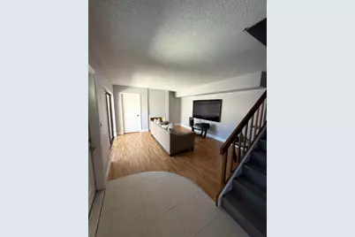 632 Springdale Circle, Palm Springs, FL 33461 - Photo 6