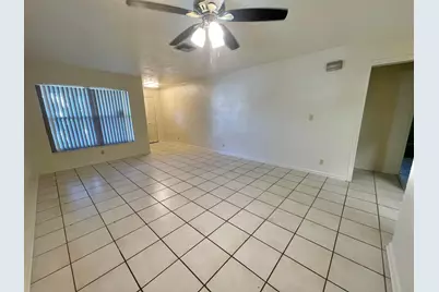 7110 NW 78th Avenue, Tamarac, FL 33321 - Photo 4