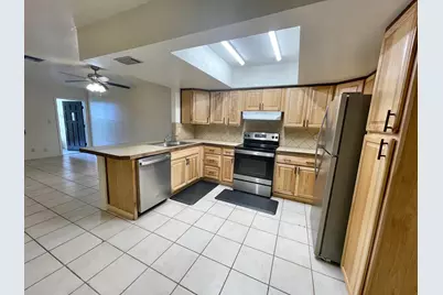 7110 NW 78th Avenue, Tamarac, FL 33321 - Photo 6
