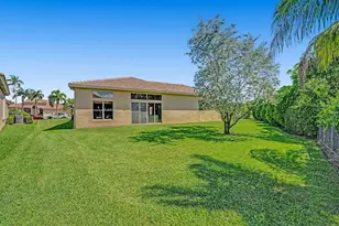 2933 E Fontana Ct, Royal Palm Beach, FL 33411 - Photo 20
