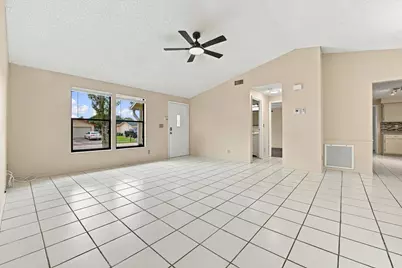 5141 Saint John Avenue N, Boynton Beach, FL 33472 - Photo 8
