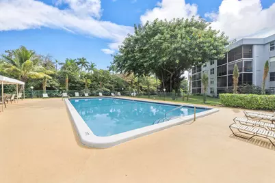 113 Royal Park Drive #1H, Oakland Park, FL 33309 - Photo 1