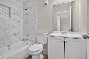 9426 NW 49th Pl, Sunrise, FL 33351 - Photo 6