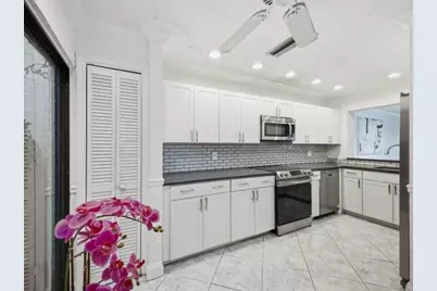 1800 Embassy Drive #132, West Palm Beach, FL 33401 - Photo 24