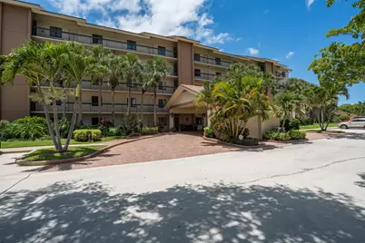 901 Seafarer Circle #306, Jupiter, FL 33477 - Photo 2