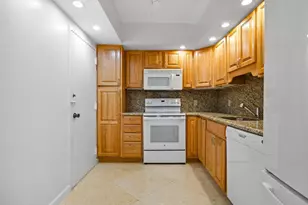 1950 S Ocean Dr, Hallandale Beach, FL 33009 - Photo 30