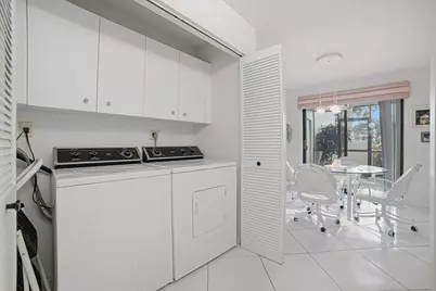 7501 Fairfax Drive, Tamarac, FL 33321 - Photo 14