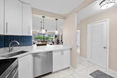 390 N Federal Highway #202, Deerfield Beach, FL 33441 - Photo 4
