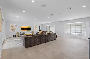 10140 NW 37th St, Coral Springs, FL 33065 - Photo 8