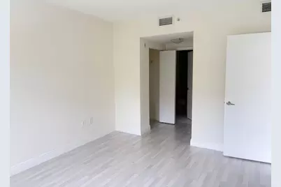 2775 NE 187th Street #325, Aventura, FL 33180 - Photo 4