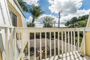 141 E Riverside Dr, Jupiter, FL 33469 - Photo 28