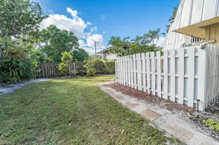 141 E Riverside Dr, Jupiter, FL 33469 - Photo 32