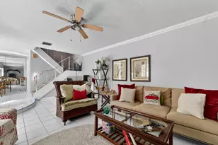 141 E Riverside Dr, Jupiter, FL 33469 - Photo 10