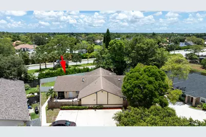 1672 Hawthorne Place, Wellington, FL 33414 - Photo 16