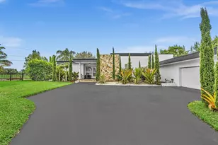3210 Medinah Cir E, Lake Worth, FL 33467 - Photo 1
