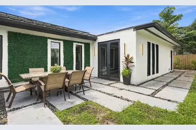 1525 NE 27th Street, Wilton Manors, FL 33334 - Photo 28