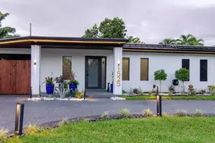 1525 NE 27th St, Wilton Manors, FL 33334 - Photo 2