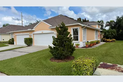 433 N Tangerine Square SW, Vero Beach, FL 32968 - Photo 1