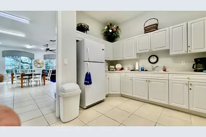 433 N Tangerine Square SW, Vero Beach, FL 32968 - Photo 26