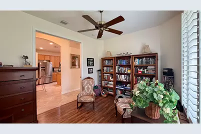433 N Tangerine Square SW, Vero Beach, FL 32968 - Photo 6