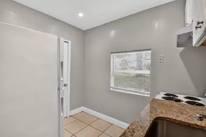 885-887 7th #201, West Palm Beach, FL 33401 - Photo 6