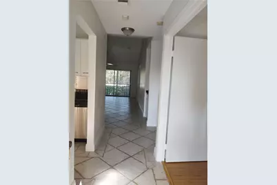 5200 E Club Circle #205, Boca Raton, FL 33487 - Photo 2
