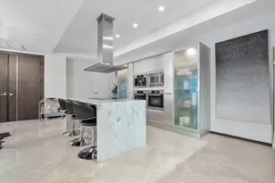 18201 Collins Ave, Sunny Isles Beach, FL 33160 - Photo 12