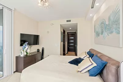 18201 Collins Avenue #3704, Sunny Isles Beach, FL 33160 - Photo 12