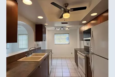 5611 NW 49th Terrace, Tamarac, FL 33319 - Photo 10