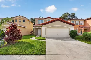4258 NW 1st Dr, Deerfield Beach, FL 33442 - Photo 1