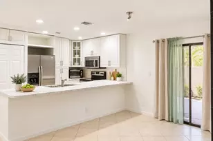 9259 SW 1st St, Plantation, FL 33324 - Photo 1