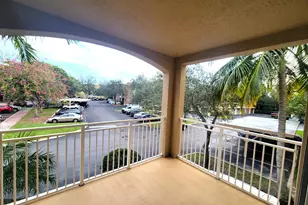 6418 Emerald Dunes Dr, West Palm Beach, FL 33411 - Photo 2