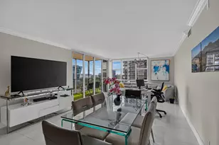 20379 W Country Club Dr, Aventura, FL 33180 - Photo 18