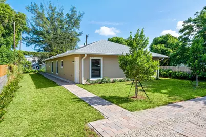 616 S Pine Street #B, Lake Worth, FL 33460 - Photo 1