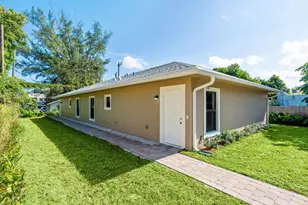 616 S Pine St, Lake Worth, FL 33460 - Photo 2