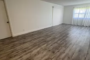 220 Lakeview Dr, Weston, FL 33326 - Photo 2