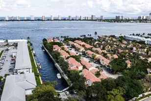 1105 Lake Shore Dr, Lake Park, FL 33403 - Photo 28