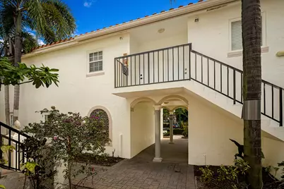 1105 Lake Shore Drive #205, Lake Park, FL 33403 - Photo 2