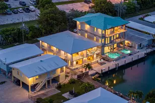 51 Coral Ln, Key Colony Beach, FL - Photo 2
