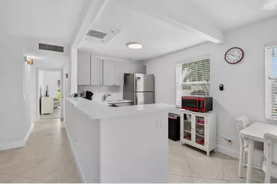 390 Normandy I, Delray Beach, FL 33484 - Photo 8
