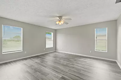 680 SW Colleen Avenue, Port Saint Lucie, FL 34983 - Photo 18