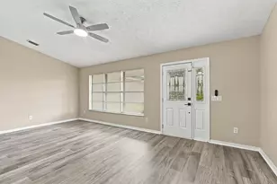 680 SW Colleen Ave, Port Saint Lucie, FL 34983 - Photo 4