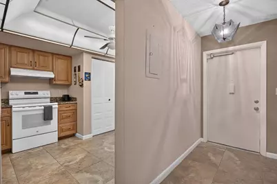 7640 NW 18th Street #105, Margate, FL 33063 - Photo 8