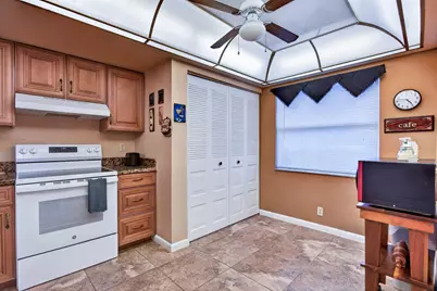7640 NW 18th Street #105, Margate, FL 33063 - Photo 10