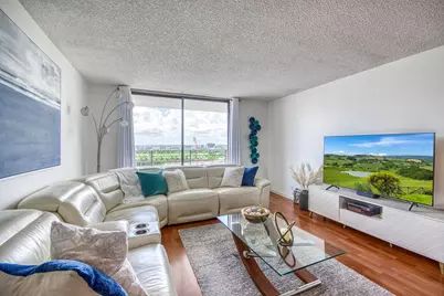 600 Three Islands Boulevard #1010, Hallandale Beach, FL 33009 - Photo 6