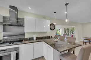 1995 Ixora Rd, North Miami, FL 33181 - Photo 12