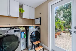 524 50th St, West Palm Beach, FL 33407 - Photo 6
