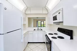 7915 Willow Spring, Lake Worth, FL 33467 - Photo 2