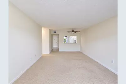 7915 Willow Spring #1218, Lake Worth, FL 33467 - Photo 6