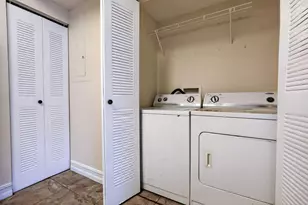 6960 SW 39th St, Davie, FL 33314 - Photo 6
